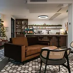 Beau M Paris